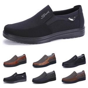 2021 Moda Estilo de Negócios Mens Sapatos Confortável Respirável Black Brown Lazer Soft Flats Bottoms Men House Casual para Festa 38-44