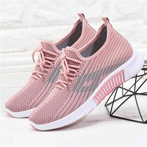 Kvinnor Skor Casual Woman Sneakers Kvinnliga Fashion Brand Casual Wedges Designer Platform Skor För Kvinnor Sneakers