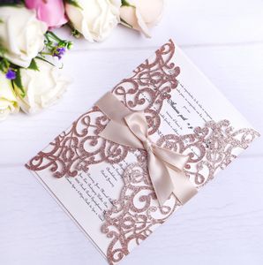 2021 Rose Gold Glitter Laser Cut Inbjudningskort Med Beige Ribbons För Bröllop Bröllop Dusch Förlovning Födelsedag Graduation