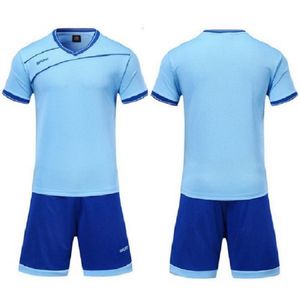 2021 Anpassade fotbollströjor sätter slät kunglig blå fotbollsvettbehållande och andningsbar barns träningsdräkt Jersey 50