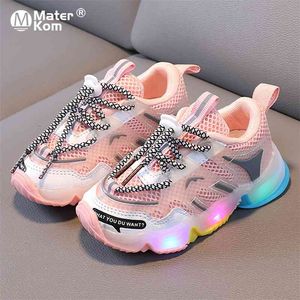 Boyutu 21-30 Bebek LED Ayakkabı Çocuk Erkek Kızlar Için Nefes Örgü Çocuk Aydınlık Sneakers Işıkları ile Parlayan Bebek Ölçekler Erkek Ayakkabı 210329