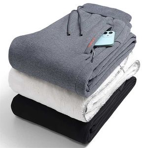 Winter Dicke Warme Fleece Jogginghose Männer Jogger Sportswear Thermische Hosen Große Größe 8XL Casual Track Hosen Mit Reißverschluss Tasche 211201