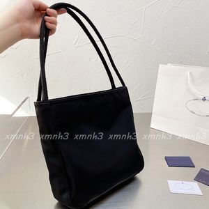 Designer-Taschen, Handtaschen, Mode, Frau, Totes, Luxus, hochwertige schwarze Achseltasche, Größe 26 cm
