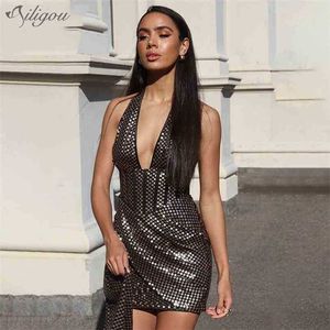 Yaz Trendy Köpüklü Altın Sequins Seksi Derin V Boyun Kolsuz Açık Geri Tasarım Ünlü Parti Mini Elbise 210525