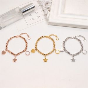 Braccialetti da donna alla moda Bracciale a doppia catena Braccialetti con ciondolo a lettera intera Bracciale a griglia vuota per la festa della ragazza