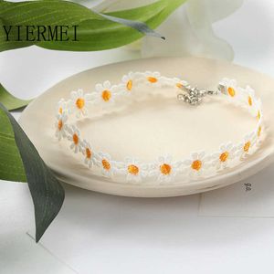 Classic Fashion Daisy Collar Women Lace Party Casual Bohemian Yellow Flower Hippie Necklace White Jewelry Bijoux