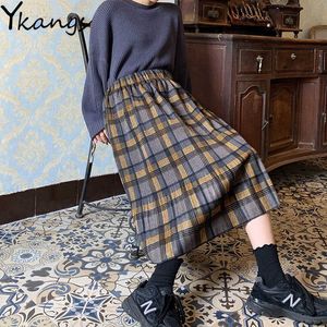 Hög midja kvinnors veckade kjol vinter vintage midi pläd kjol plus storlek kvinnlig harajuku koreansk stil skola lång kjol 210619