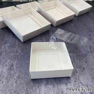Białe pudełko na ciasto opakowanie kartonowe przezroczyste okno pcv przezroczysta pokrywka Cookie cukierki ubrania ślubne sukienka goście pudełka 210323
