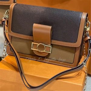 2021 lyxdesigners kvinnor mode casual plånbok damer läder axel shopping messenger bag hasp handväskor koppling väskor interiör dragkedja ficka totes cross body