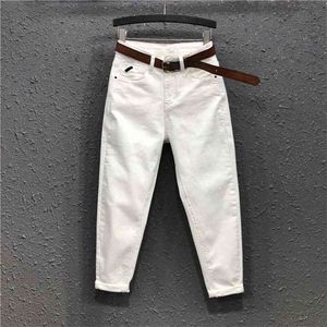 Moda de primavera Mulheres Cintura alta Loose Branco Calça Jeans All-Matched Casual Elastic Denim Algodão Calças Harem Plus Size S963 210809