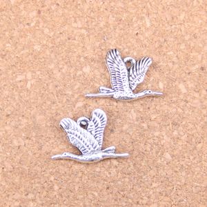 86st Antik Silver Bronze Plated Wild Goose Bird Charms Pendant DIY Halsband Armband Bangle Fynd 20 * 14mm