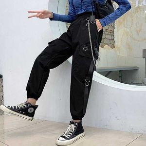 Gothic Women Black Cargo Pants Harajuku Punk Chain Trousers Female Hip Hop Mall Goth Streetwear Techwear Egirl Grunge Capris Q0801
