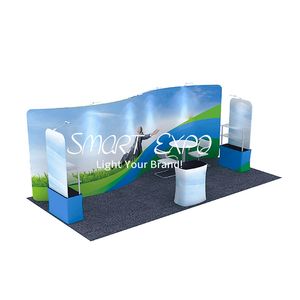 Display pubblicitario per pareti Waveline da 20 piedi per fiere con kit di cornici Borsa per il trasporto con grafica personalizzata stampata a colori