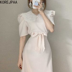 Korejpaa Kobiety Sukienka Lato Koreański Chic Świeży Słodki Temperament Haftowany Lalka Kołnierz Bow Tie Talia Krótki Rękaw Vestidos 210526