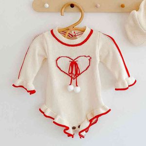 Vår Höst Toddler Kläder Baby Girls Loving Heart Red Edge Rompers Kids Girl Långärmad Sticka 210429