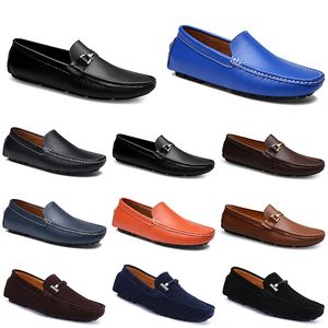 Skórki Dovous Men Casual Driving Shoes Oddychające Soft Sole Tans Black Navys Whites Blues Silver Yellow Grey Footwear All-Dopasuj Outdoor Transgraniczna