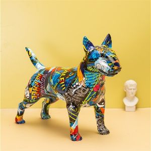 Creative Graffiti Bullterrier Color Solid Realistic Entrance Painted Simple Wine Cabinet Office Decor Resin Crafts 210924