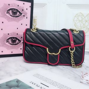 Women Luxurys Designers Bags 2021 Fashion one-shoulder messenger bag shiny with classic retro comfort Model: 443497 Size: 26*15.5*6cm