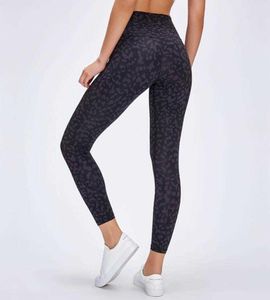 L 32 Yoga Leggings Gymkläder Kvinnor Tryck TIE FERNING RUNNSKA Fitness Sportbyxor Hög midja Casual Workout Tights Capris Leggins Trouses