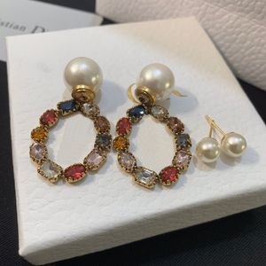 Snygg lyxdesigner smycken sätter klassiker halsband örhängen brev ädelsten pendlar mens kvinna halsband öron studs bröllopsfest