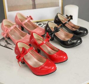 2020 새로운 공주 가죽 댄스 신발 소녀 파티 활 신발 반짝이 단단한 붉은 색 아이들을위한 높은 굽 패션 신발 x0703