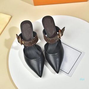 Wholesale-top Quality 2021 estilo de designer de luxo estilo de patente de couro high-heeled sapatos mulheres original sandálias vestido sexy vestido sapatos ergdhrt