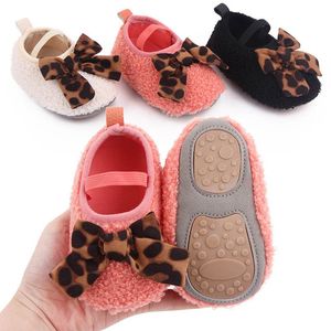 Baby schoenen eerste wandelaars pasgeboren schoen meisjes baby schoenen moccasins zachte peuter dragen casual herfst winter luipaard print boog bont t B8735