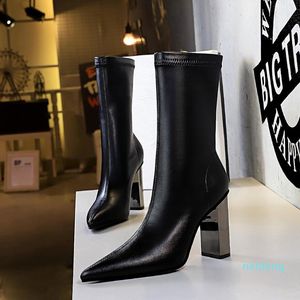 Moda outono inverno pinho bolo de fundo martin botas legal sexo é muito qualquer vestido pode ser facilmente dominado. Luz versátil e confortável 2021