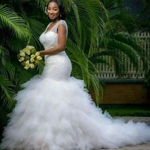 Abiti da sposa a sirena con perline africane con paillettes a strascico lungo a strati Perline con scollo a V Foto reali Abiti da sposa bianco avorio Abito da sposa taglie forti con lacci 2022 Estate