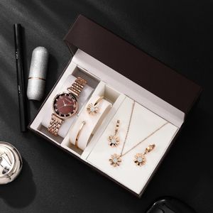 4 pezzi orologi al quarzo di lusso da donna confezione regalo moda di alta qualità in acciaio inossidabile fascia 100% impermeabile 30 m con set di gioielli