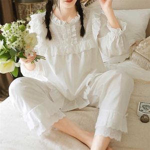 Women Princess Long sleeve Lace Ruffle Pajama Sets Tops+Pants.Vintage Ladies Cotton Pyjamas Set Victorian Girl's Home Sleepwear 211112