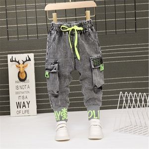 Baby Boys Girls Jeans byxor Barnbyxor 1-9 år Casual Letter Cartoon for Kids 220222