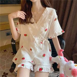 Japanese Pajamas for Women Summer Cotton Cut Strawberry Print Pyjamas Kimono Pijamas Comfortable Sleepwear 2 Piece Set Home Suit 210809