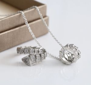 BUGARL 5A Snake halsband Ring smycken med diamanter 18K guldpläterad högkvalitativt halsband Lyxdesigner officiella reproduktioner gåva till flickvän