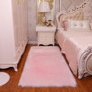 豪華な地域rugsplushリビングルーム寝室のカーペットの毛皮模造ウールの不規則な毛布の洗える座席