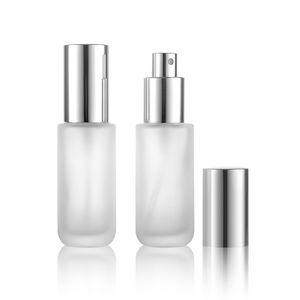 2021 30 ml 30g Refillable Frosted Glass Perfumy lub Cologne Bottle Spray 1 Oz Puste ze srebrną metaliczną drobną mgłą spray