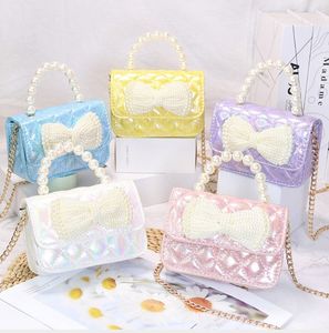 Flickor Bowknot Handväskor Kvinnor Pearl Butterfly Mini One Shoulder Bag Purse Mode Pärlor Princess Messenger Väskor Plånbok F268