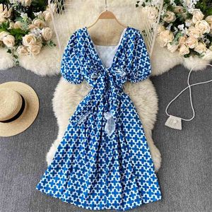 Vestido De Mujer Summer Backless Hollow Bow Slim Sweet Dress Women Sexy Puff Sleeve Fashion Print Bandage Abiti da festa 210519