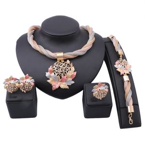 African Dubai Gold Farbe Blätter Kristall Halskette Ohrringe Ring Armband Schmuck Sets Für Frauen Braut Party Set
