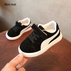 ربيع جديد shoes2021 الفتيات عارضة أحذية الفتيان الأحذية الرياضية البرية الأطفال الرياضة الاحذية G1025