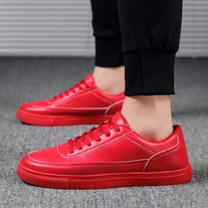 2021 Scarpe da corsa classiche comode per uomo Scarpe da jogging atletiche da uomo traspiranti Fly Weave di alta qualità Rosso leggero Moda nero bianco FD33