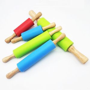 Professional Nonstick Silicone Rolling Pin Baking Cookie Pastry Smooth Doughs Roller Wood Handle 3 Size Bakeware Cake Tools BH4805 TQQ