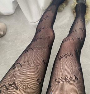 Sexy collant a rete calze calze per le donne di buona qualità grande maglia nera elastica stretta morbida lettera traspirante stampata collant stretto discoteca