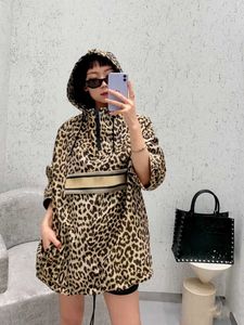 Kvinnors tröjor Womens tröja Leopard Hoodies med anpassade kvinnliga kläder Solskyddsjackor Designer Size SML Blue