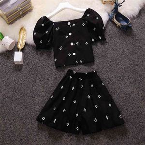 Koreanische Casual Zwei Stück Set Frauen Crop Top Einreiher Hemd Bluse + Hohe Taille Breite Bein Shorts Sets süße Hosen Anzüge 210514