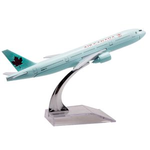 1/400 Air Canada Plano Modelo 16cm Boeing 777 Artes e Artesanato Liga Metal Aircraft Lembrança Modelos Crianças Brinquedos Aviões de Aniversário Presentes de Aniversário Presente de Natal 120 pcs / CTN