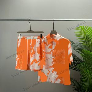 22SS Summer Europe mens orange Tracksuits designer luxury men clothing Hawaii Beach shorts Casual Graffiti letter Print Shirts Cool Hip hop Designers Tee