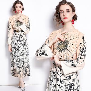 High-end Womens Dresses 2021 Autumn New Printed Dress Fashion Elegant Lady Midi Dresses Flare Sleeve Trend Dress