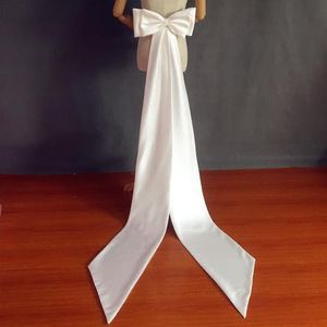 結婚式のサッシが分離されたアイボリーサテンの弓ドレス結び目白い取り外し可能な花嫁のドレス