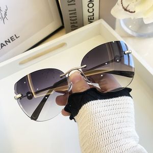 Óculos de Sol Mulheres Oversized Cat Eyewear 2021 Gradient Brown Pink Rimless Óculos de Sol Feminino Brand Designer UV400